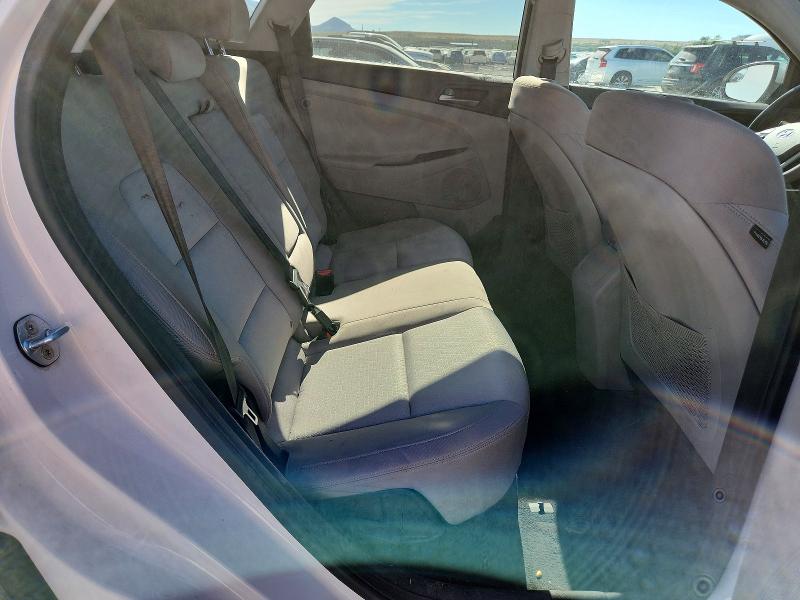 2016 Hyundai Tucson მანქანა იყიდება აუქციონზე, vin: KM8J33A45GU161604, აუქციონის ნომერი: 57567426
