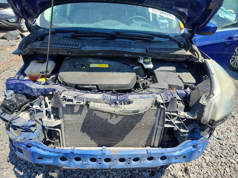2015 Ford Escape მანქანა იყიდება აუქციონზე, vin: 1FMCU0GX9FUC35952, აუქციონის ნომერი: 55790926