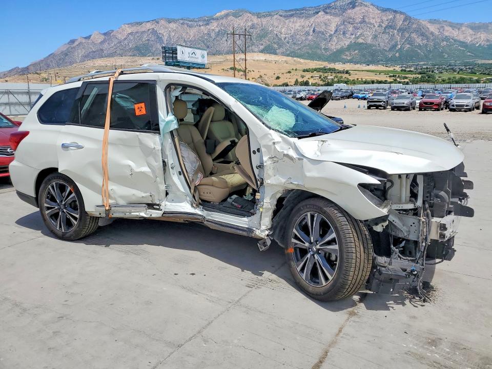 57500396 :رقم المزاد ، 5N1DR2MN8JC653440 vin ، 2018 Nissan Pathfinder مزاد بيع