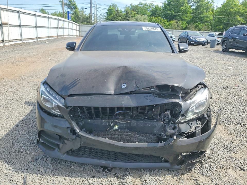 55850476 :رقم المزاد ، 55SWF6EB0GU121126 vin ، 2016 Mercedes-benz C مزاد بيع