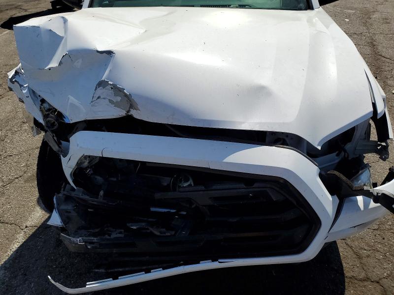 56505296 :رقم المزاد ، 5TFRX5GN5JX112030 vin ، 2018 Toyota Tacoma مزاد بيع