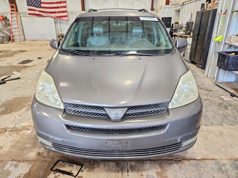 2004 Toyota Sienna მანქანა იყიდება აუქციონზე, vin: 5TDZA22C04S070561, აუქციონის ნომერი: 57249066