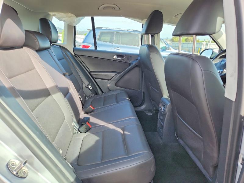 2017 Volkswagen Tiguan მანქანა იყიდება აუქციონზე, vin: WVGBV7AX7HW512325, აუქციონის ნომერი: 55804406