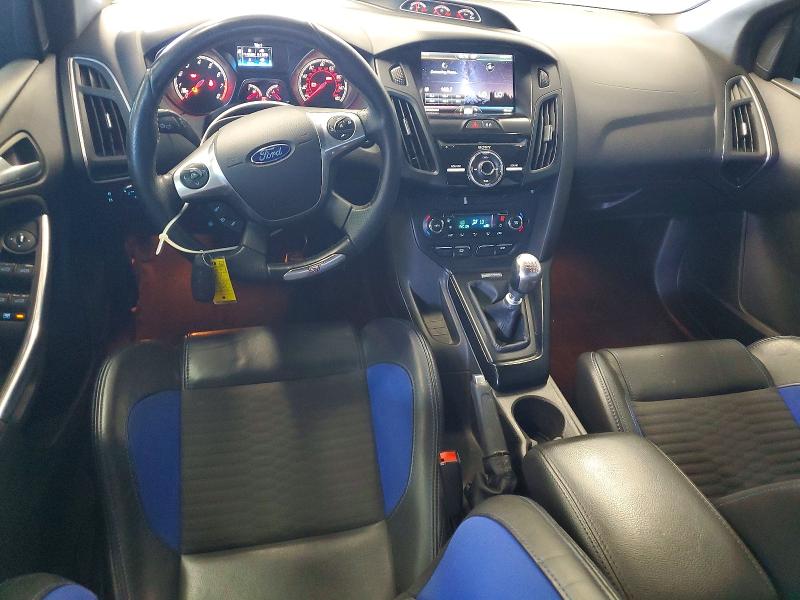 58133576 :رقم المزاد ، 1FADP3L98EL454193 vin ، 2014 Ford Focus مزاد بيع
