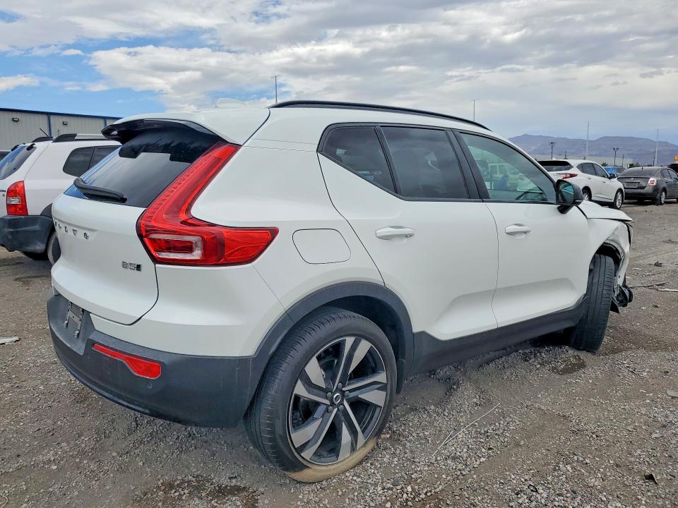 2024 Volvo Xc40 მანქანა იყიდება აუქციონზე, vin: YV4L12UM3R2229273, აუქციონის ნომერი: 58573326