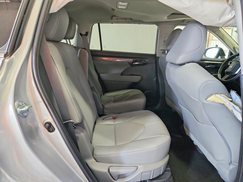 Продажа на аукционе авто 2023 Toyota Highlander Hybrid, vin: 5TDXBRCH2PS582270, номер лота: 56340666