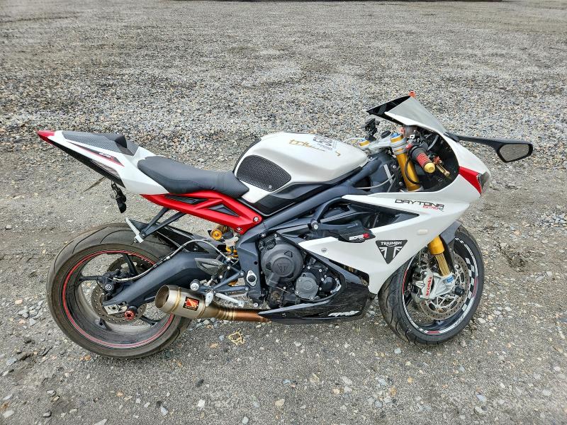 58984956 :رقم المزاد ، SMTA02YK7HJ787459 vin ، 2017 Triumph Motorcycle Daytona 675r مزاد بيع