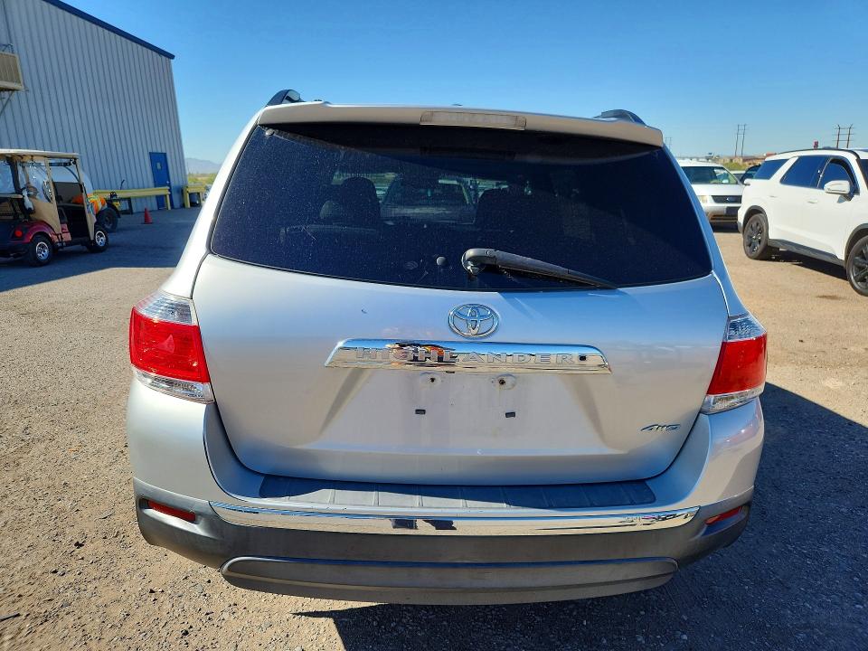 57087376 :رقم المزاد ، 5TDBK3EH4CS110117 vin ، 2012 Toyota Highlander مزاد بيع