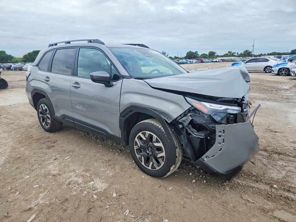 56169026 :رقم المزاد ، 4S4SLDD66T3010911 vin ، 2026 Subaru Forester مزاد بيع