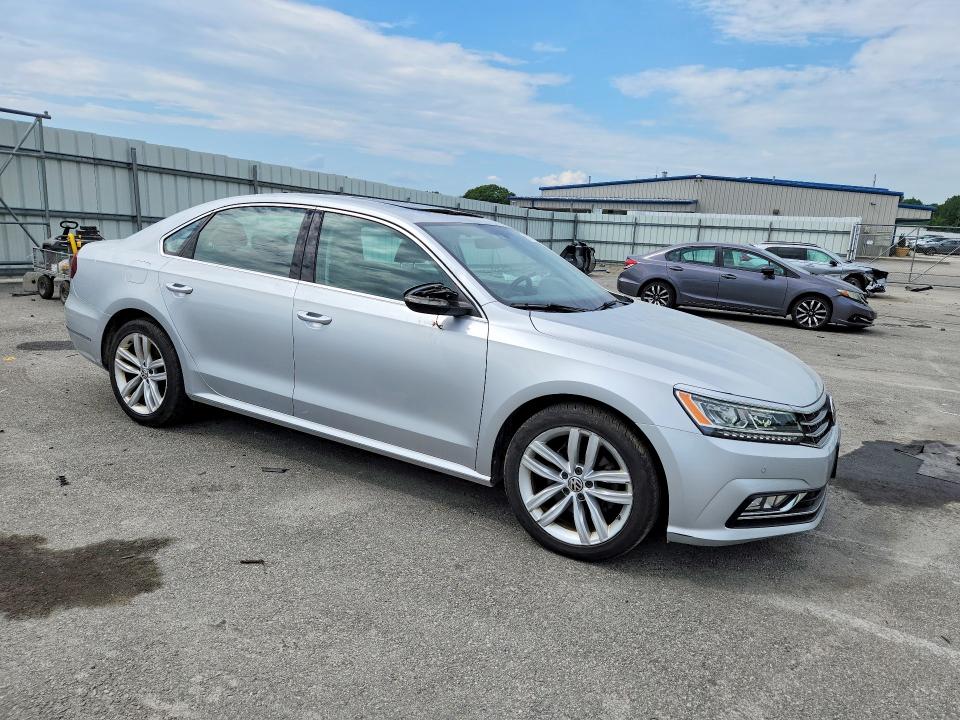 Продажа на аукционе авто 2018 Volkswagen Passat, vin: 1VWBA7A36JC000878, номер лота: 57257246