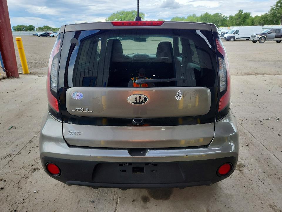 56877936 :رقم المزاد ، KNDJN2A29K7004138 vin ، 2019 Kia Soul مزاد بيع