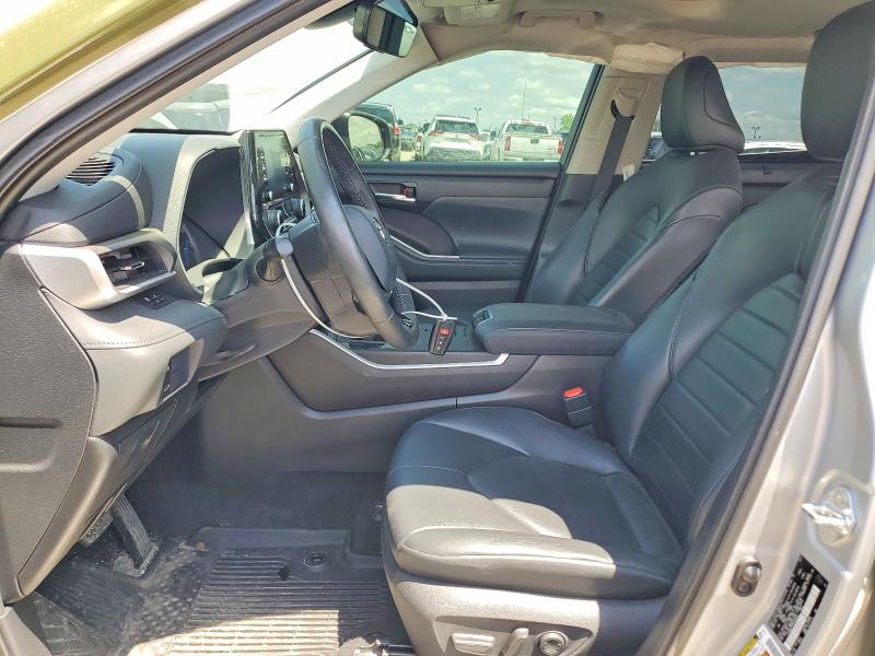 56549556 :رقم المزاد ، 5TDGBRCH7MS063646 vin ، 2021 Toyota Highlander مزاد بيع