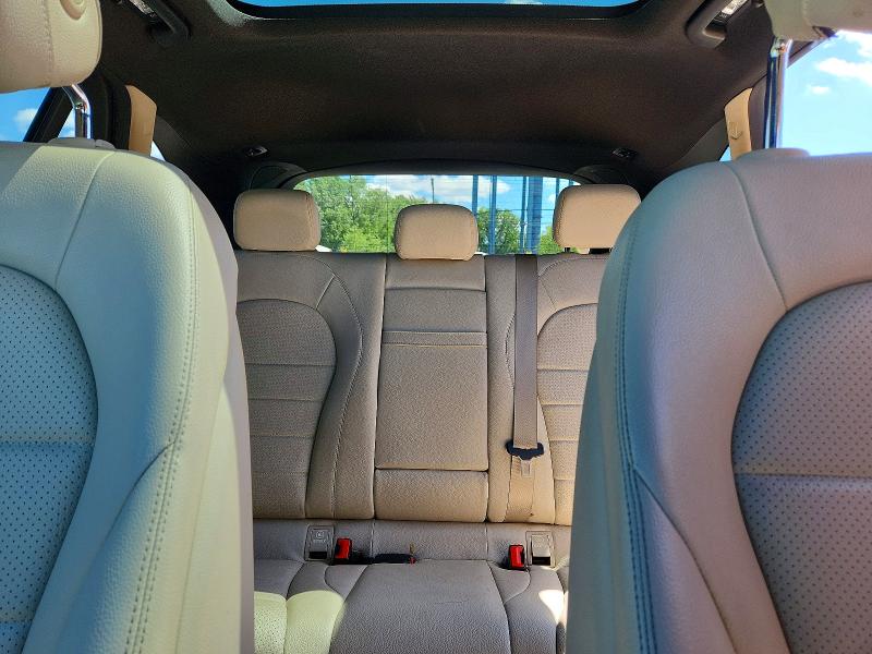 57138266 :رقم المزاد ، WDC0G4JB8HF254660 vin ، 2017 Mercedes-benz Glc مزاد بيع