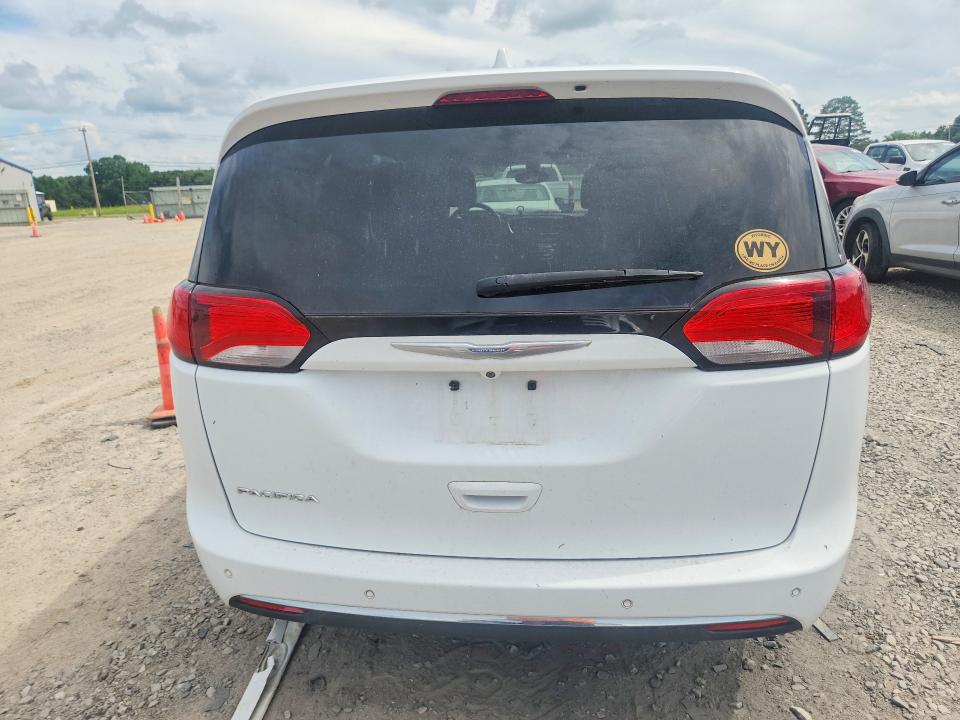 Продажа на аукционе авто 2018 Chrysler Pacifica, vin: 2C4RC1FGXJR113180, номер лота: 57571226