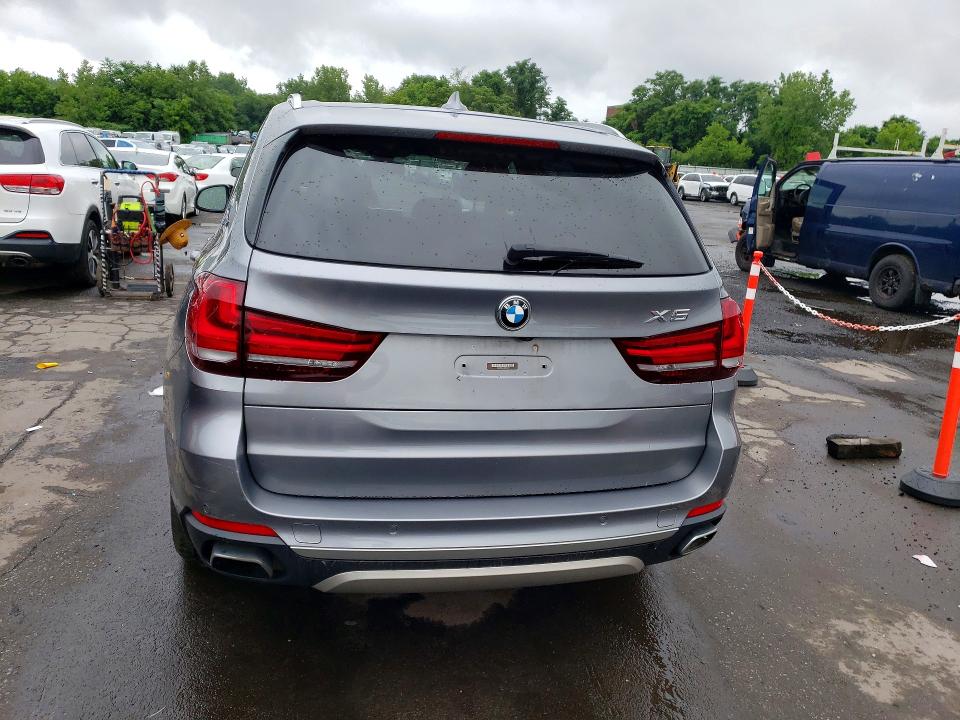 57226336 :رقم المزاد ، 5UXKT0C57J0W03387 vin ، 2018 Bmw X5 مزاد بيع