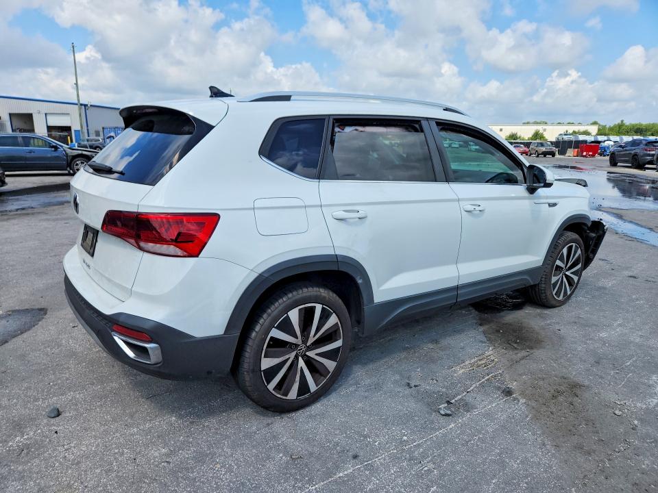 Продажа на аукционе авто 2022 Volkswagen Taos, vin: 3VVSX7B29NM011953, номер лота: 58189546