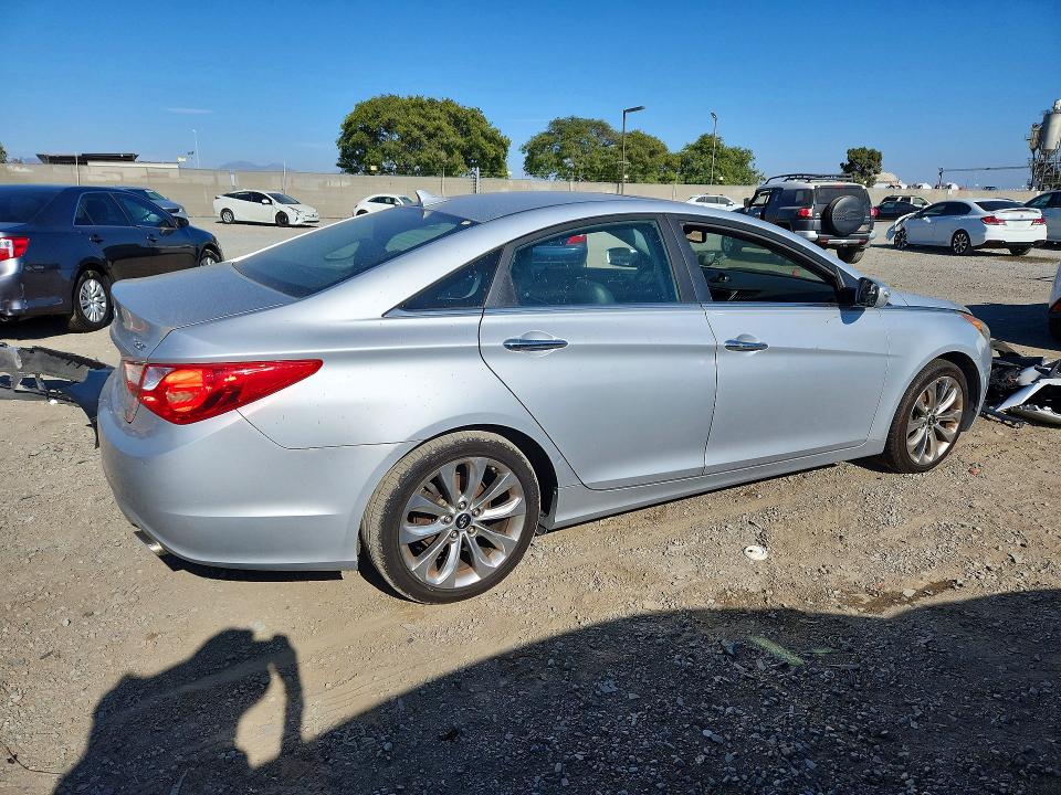 2011 Hyundai Sonata მანქანა იყიდება აუქციონზე, vin: 5NPEC4AB7BH172164, აუქციონის ნომერი: 58422946