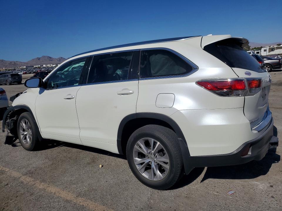 55792336 :رقم المزاد ، 5TDJKRFH8FS216670 vin ، 2015 Toyota Highlander مزاد بيع