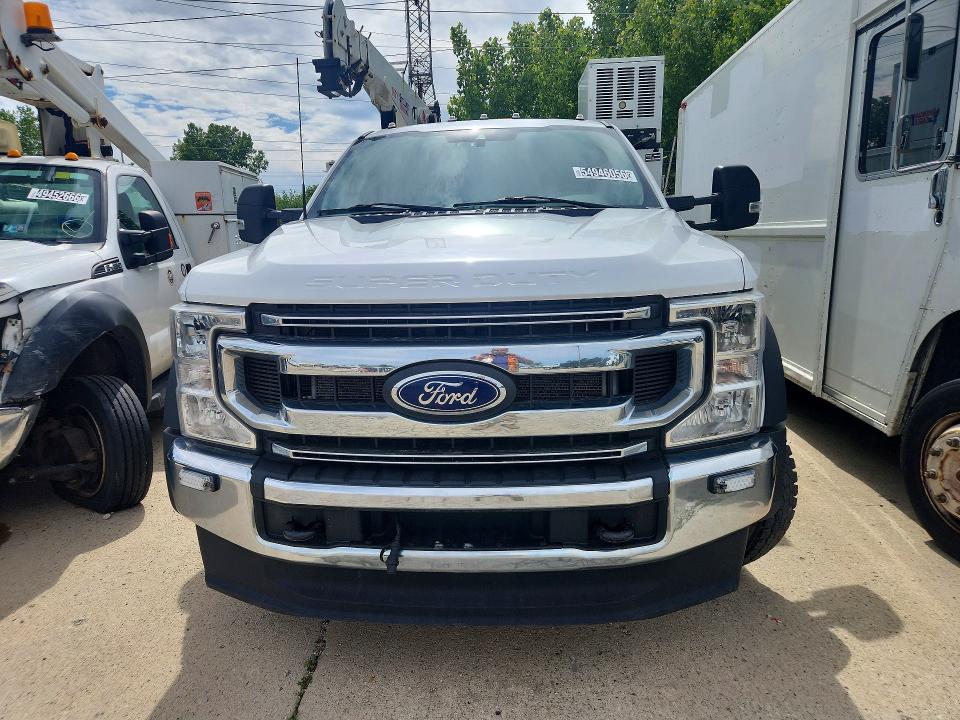 Продажа на аукционе авто 2022 Ford F550, vin: 1FDUF5HT7NEC13125, номер лота: 54946056