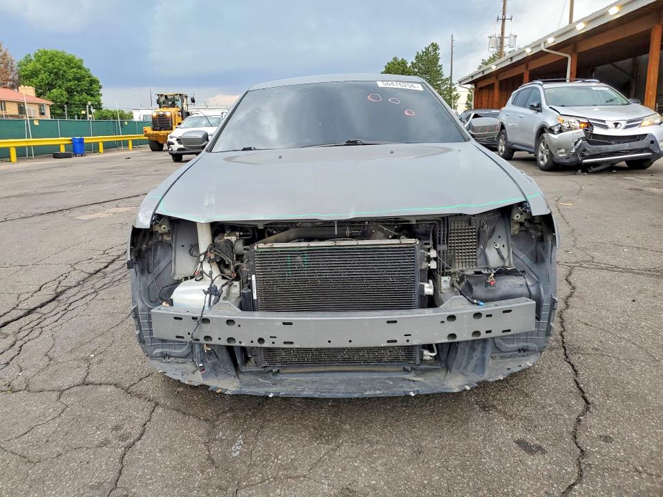 56476256 :رقم المزاد ، 2C3CCAGG4KH656041 vin ، 2019 Chrysler 300 مزاد بيع