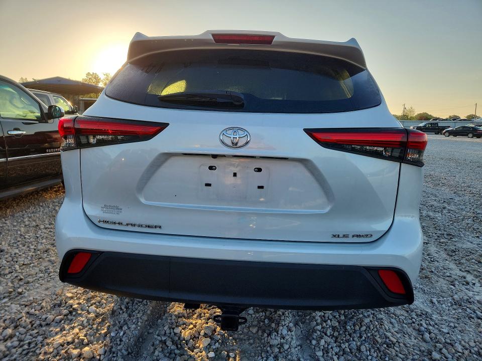 Aukcja sprzedaży 2022 Toyota Highlander, vin: 5TDHZRBH2NS253762, numer aukcji: 55967436