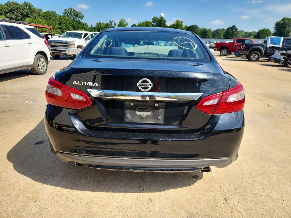 Продажа на аукционе авто 2018 Nissan Altima, vin: 1N4AL3AP0JC117804, номер лота: 58812646