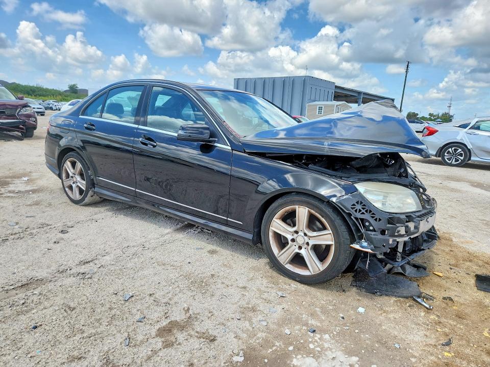 57638246 :رقم المزاد ، WDDGF8BB2AR105782 vin ، 2010 Mercedes-benz C مزاد بيع