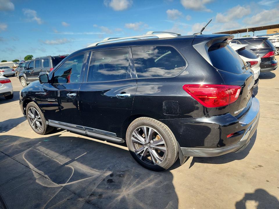 57240386 :رقم المزاد ، 5N1DR2MN2HC623909 vin ، 2017 Nissan Pathfinder مزاد بيع