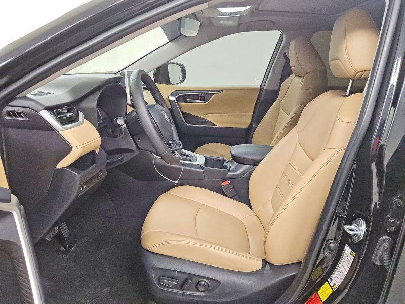 55538636 :رقم المزاد ، 2T3C1RFVXSC326132 vin ، 2025 Toyota Rav4 مزاد بيع