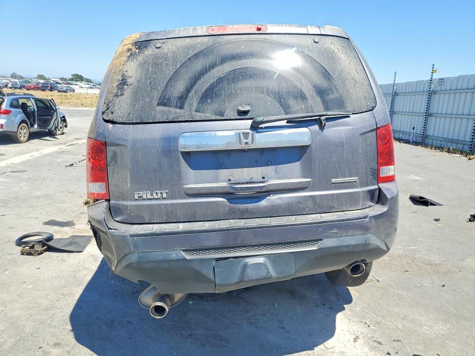 58639666 :رقم المزاد ، 5FNYF3H34FB014219 vin ، 2015 Honda Pilot مزاد بيع