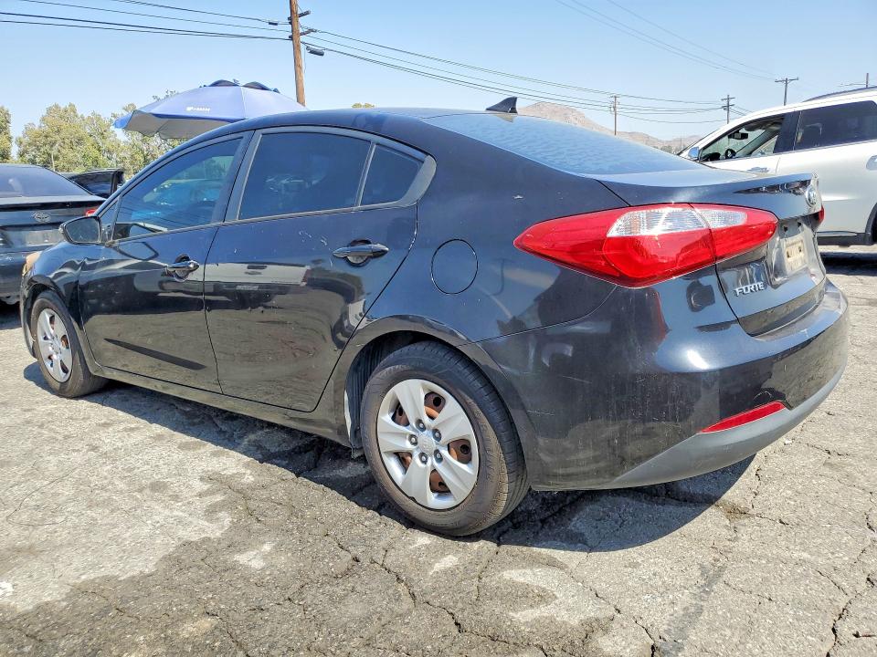 2015 Kia Forte მანქანა იყიდება აუქციონზე, vin: KNAFX4A6XF5422110, აუქციონის ნომერი: 58484876
