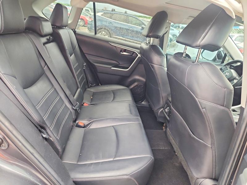 2021 Toyota Rav4 მანქანა იყიდება აუქციონზე, vin: 2T3C1RFV4MC123417, აუქციონის ნომერი: 58104276