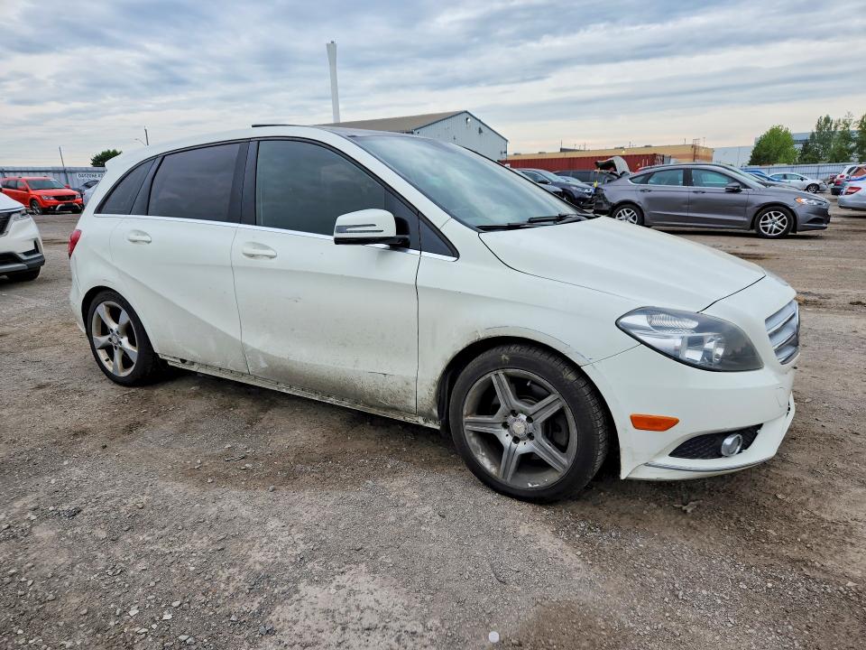 57243836 :رقم المزاد ، WDDMH4EB4EJ210815 vin ، 2014 Mercedes-benz B250 مزاد بيع