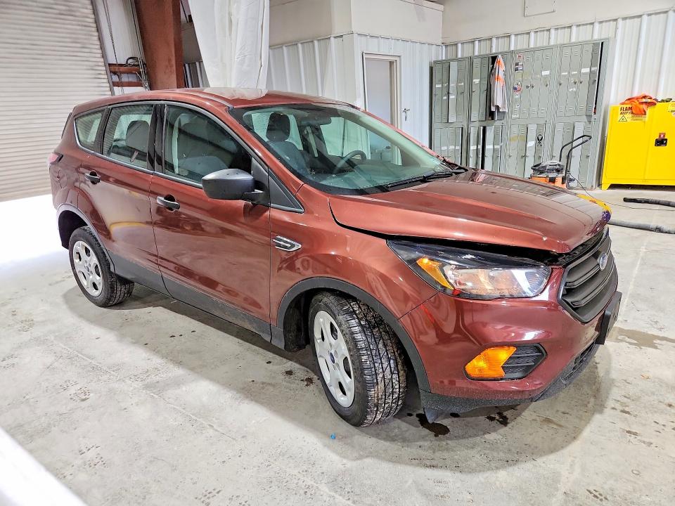 57565216 :رقم المزاد ، 1FMCU0F76JUB07131 vin ، 2018 Ford Escape مزاد بيع