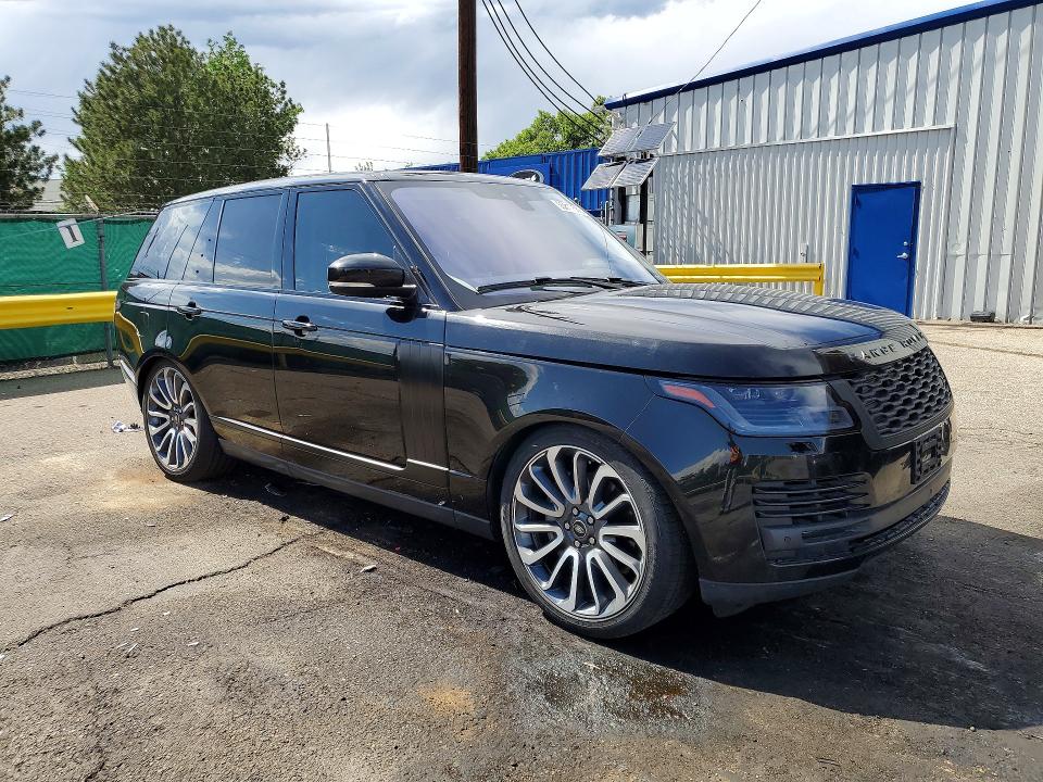 55817556 :رقم المزاد ، SALGR2RV9JA383844 vin ، 2018 Land Rover Range Rover مزاد بيع