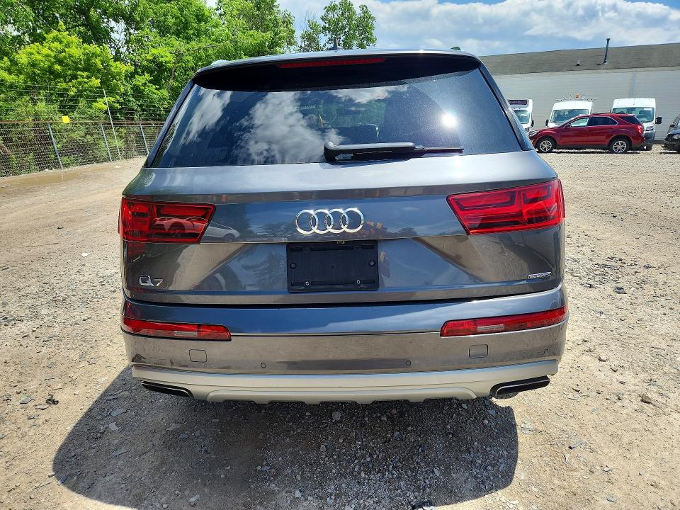 57082536 :رقم المزاد ، WA1LHAF76KD030030 vin ، 2019 Audi Q7 مزاد بيع