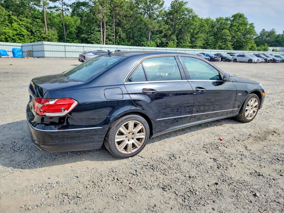 56731396 :رقم المزاد ، WDDHF8JB2CA559408 vin ، 2012 Mercedes-benz E مزاد بيع