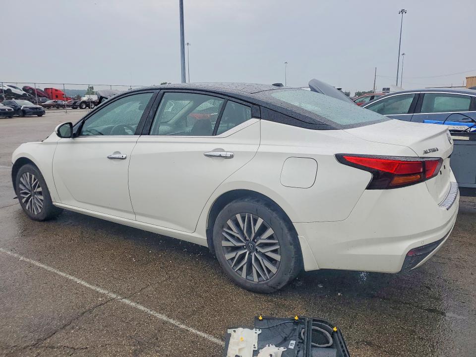 58834716 :رقم المزاد ، 1N4BL4DW8PN417553 vin ، 2023 Nissan Altima مزاد بيع
