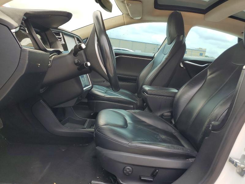 2015 Tesla Model S მანქანა იყიდება აუქციონზე, vin: 5YJSA1S20FF097656, აუქციონის ნომერი: 55463756