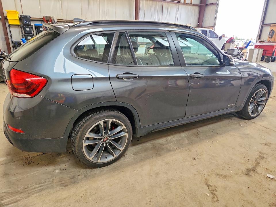 2015 Bmw X1 მანქანა იყიდება აუქციონზე, vin: WBAVL1C59FVY36358, აუქციონის ნომერი: 56145666