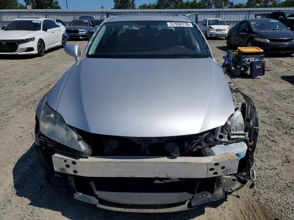 2010 Lexus Is მანქანა იყიდება აუქციონზე, vin: JTHCF5C27A5042710, აუქციონის ნომერი: 57958176