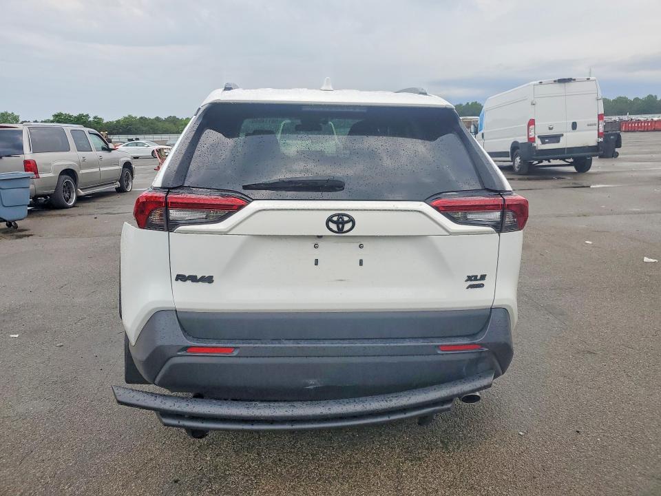 Продажа на аукционе авто 2019 Toyota Rav4, vin: 2T3A1RFV5KC038915, номер лота: 58114006