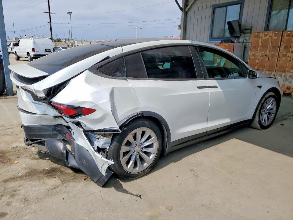 Продаж на аукціоні авто 2020 Tesla Model X, vin: 5YJXCAE28LF236553, номер лоту: 58467006