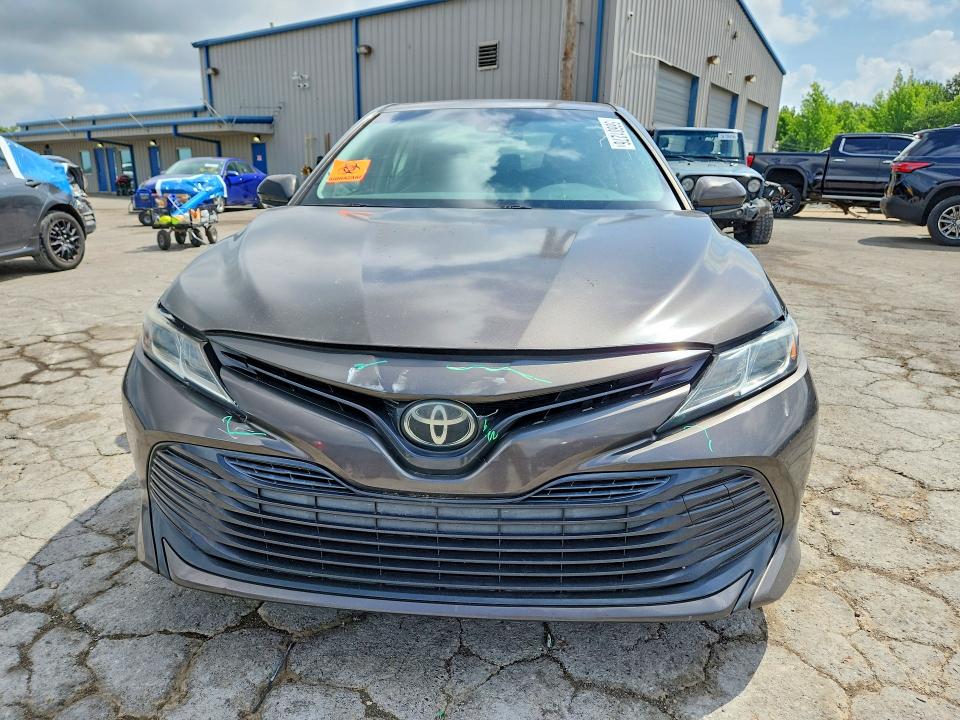 Продаж на аукціоні авто 2018 Toyota Camry, vin: JTNB11HK6J3043884, номер лоту: 56601276