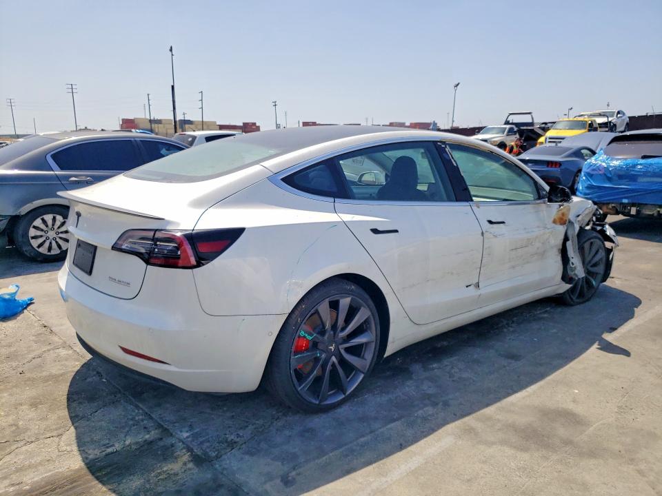 2020 Tesla Model 3 მანქანა იყიდება აუქციონზე, vin: 5YJ3E1EC2LF624413, აუქციონის ნომერი: 55651646