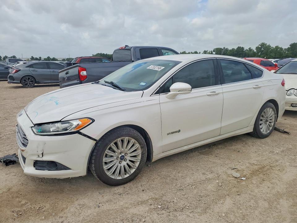 2013 Ford Fusion მანქანა იყიდება აუქციონზე, vin: 3FA6P0LU1DR323246, აუქციონის ნომერი: 57532196