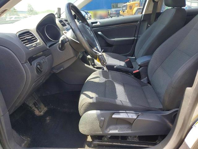 56973866 :رقم المزاد ، 3VWPP7AJ9DM692382 vin ، 2013 Volkswagen Jetta مزاد بيع