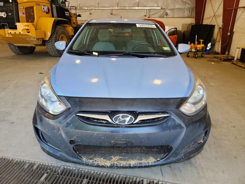 2013 Hyundai Accent მანქანა იყიდება აუქციონზე, vin: KMHCT5AE6DU128622, აუქციონის ნომერი: 59059896
