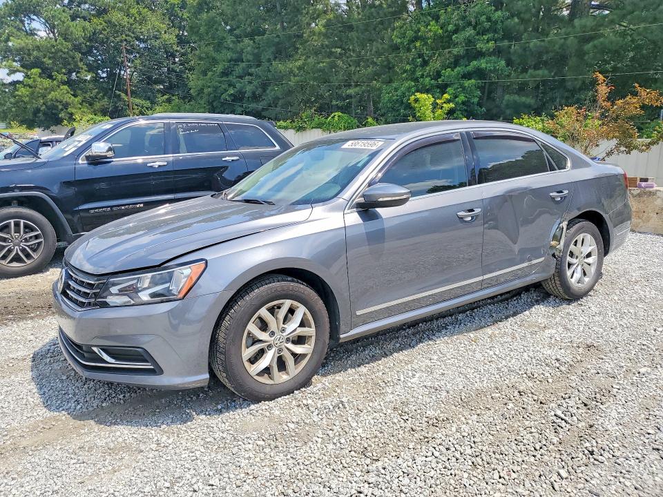 2017 Volkswagen Passat მანქანა იყიდება აუქციონზე, vin: 1VWAT7A38HC072763, აუქციონის ნომერი: 58619596