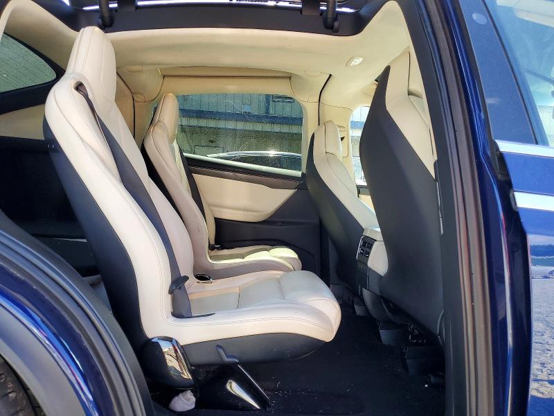Продаж на аукціоні авто 2018 Tesla Model X, vin: 5YJXCBE27JF136057, номер лоту: 57162186